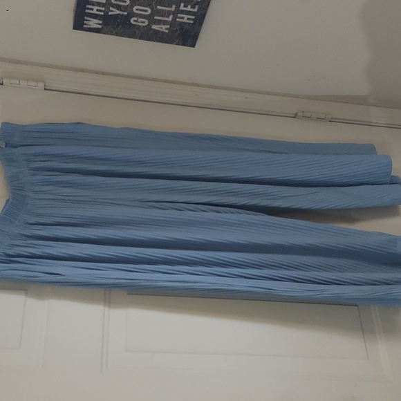 PLUS SIZE Ribbed Wide Leg - Picture 2 of 6